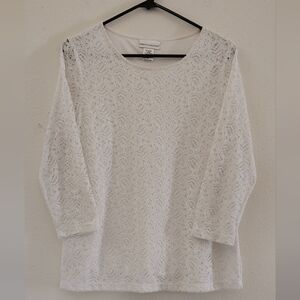 Elegant White Lace Top Size S
